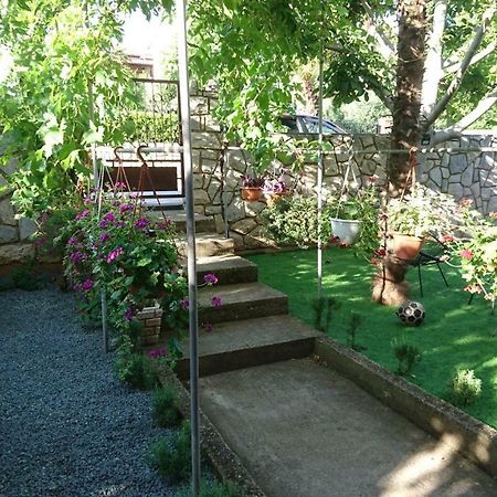 Apartament Ela Cres Zewnętrze zdjęcie
